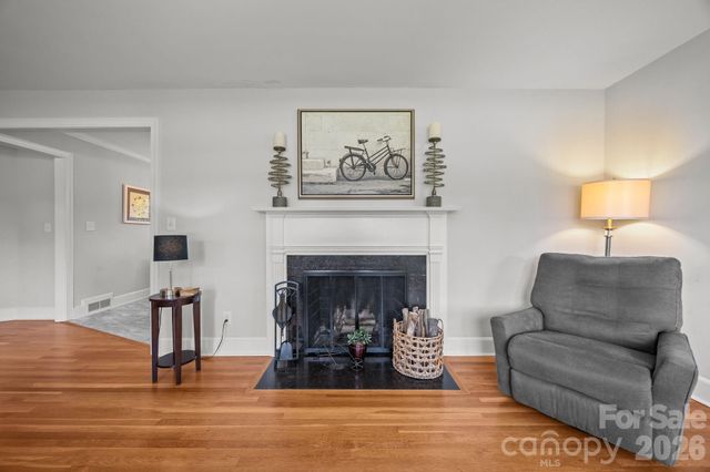 9256 US Highway 311 Highway, Archdale, NC 27263