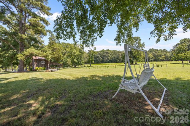 9256 US Highway 311 Highway, Archdale, NC 27263