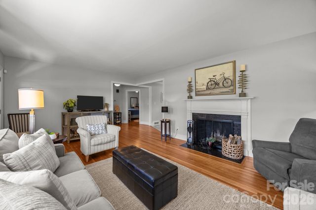 9256 US Highway 311 Highway, Archdale, NC 27263