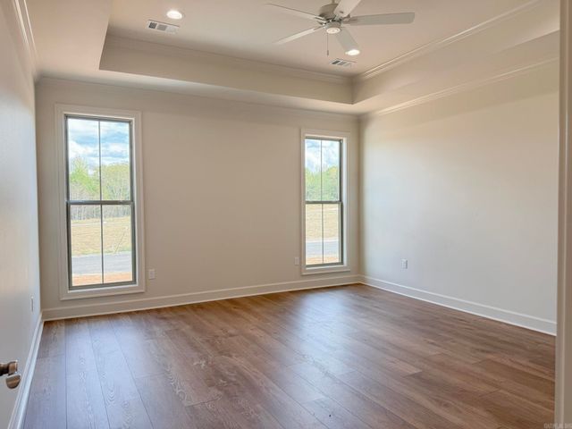 9 King Arthur Court, Greenbrier, AR 72058