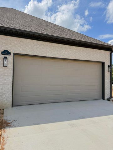 9 King Arthur Court, Greenbrier, AR 72058