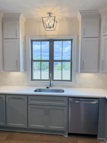 9 King Arthur Court, Greenbrier, AR 72058