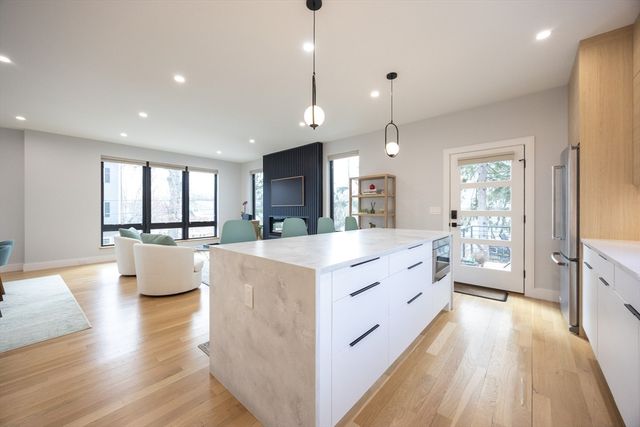 25 Tolman St 2, Waltham, MA 02453