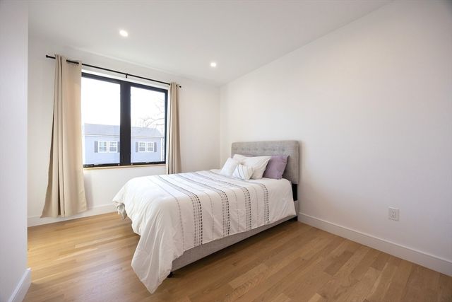 25 Tolman St 2, Waltham, MA 02453