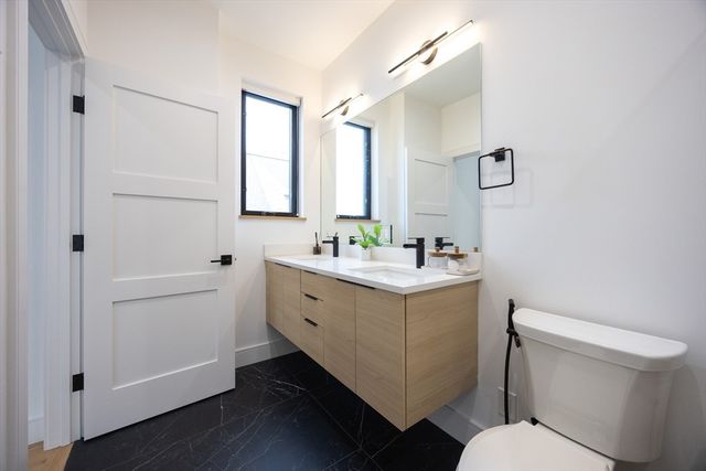 25 Tolman St 2, Waltham, MA 02453