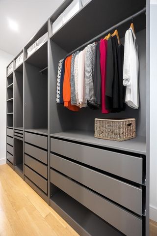 25 Tolman St 2, Waltham, MA 02453