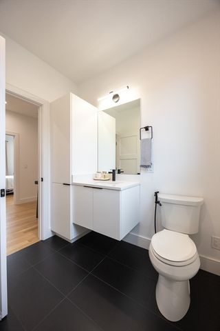 25 Tolman St 2, Waltham, MA 02453