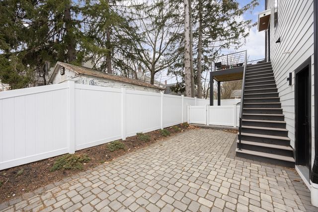 25 Tolman St 2, Waltham, MA 02453