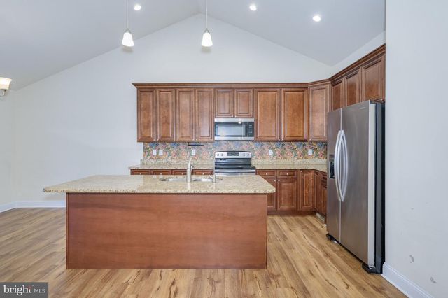 277 SHVEDA WAY, Shepherdstown, WV 25443