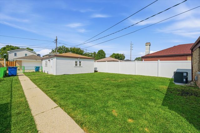 3536 Ernst Street, Franklin Park, IL 60131