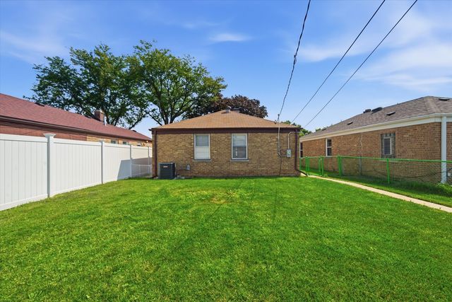 3536 Ernst Street, Franklin Park, IL 60131