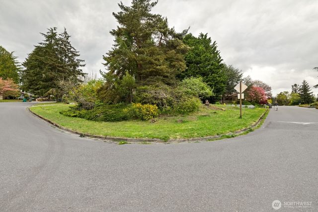 31446 28th Place SW, Federal Way, WA 98023