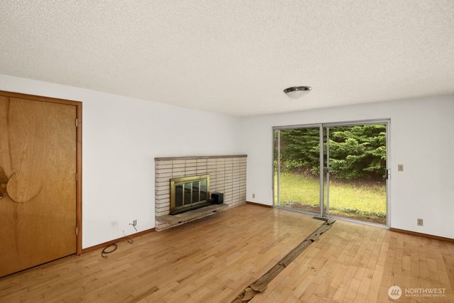 31446 28th Place SW, Federal Way, WA 98023