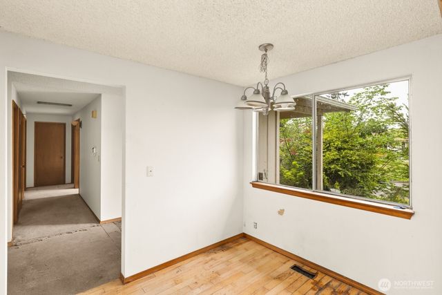 31446 28th Place SW, Federal Way, WA 98023