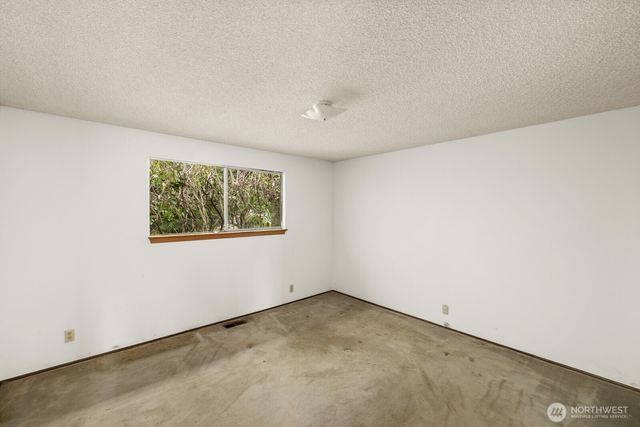 31446 28th Place SW, Federal Way, WA 98023