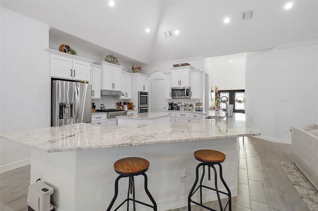 719 Cold Spring Drive, Baytown, TX 77523