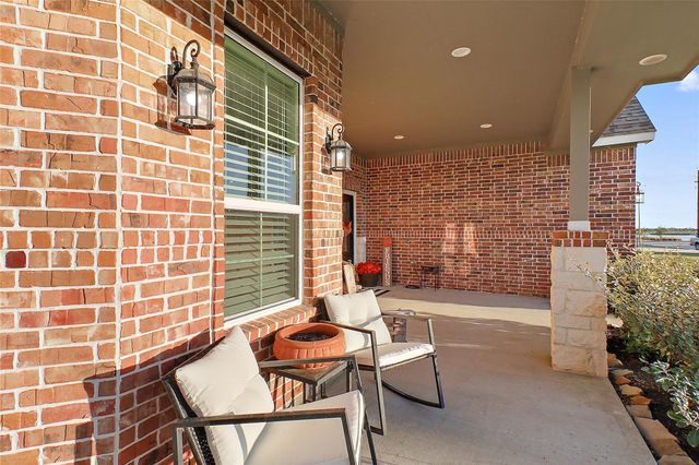 719 Cold Spring Drive, Baytown, TX 77523