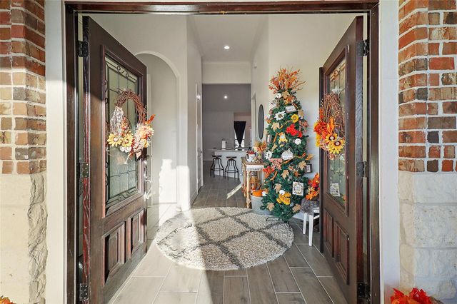 719 Cold Spring Drive, Baytown, TX 77523