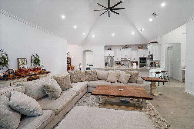 719 Cold Spring Drive, Baytown, TX 77523