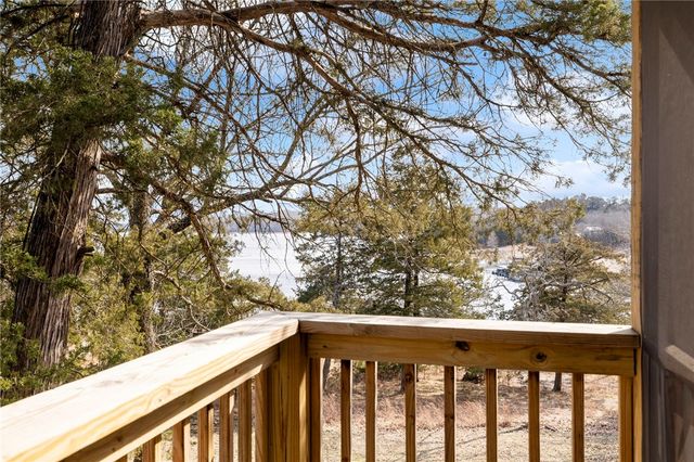 21583 Walnut Street, Garfield, AR 72732