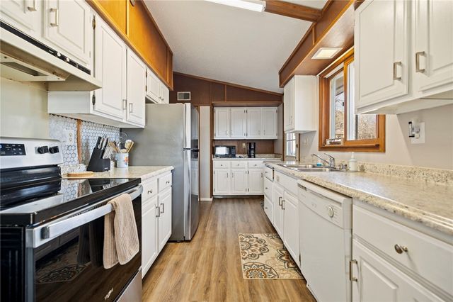 21583 Walnut Street, Garfield, AR 72732