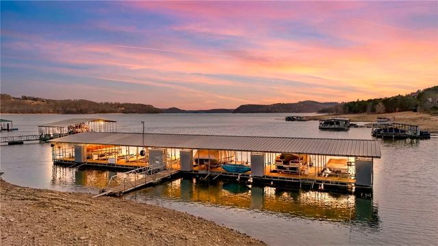 21583 Walnut Street, Garfield, AR 72732