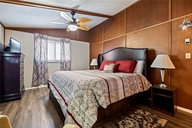 21583 Walnut Street, Garfield, AR 72732