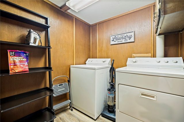 21583 Walnut Street, Garfield, AR 72732