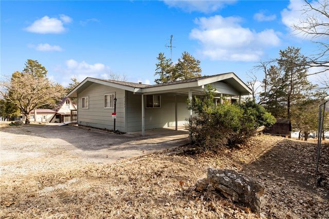 21583 Walnut Street, Garfield, AR 72732