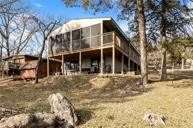 21583 Walnut Street, Garfield, AR 72732