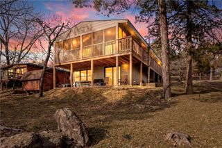 21583 Walnut Street, Garfield, AR 72732