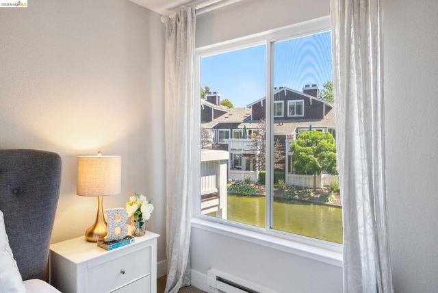 96 Bayside Ct, Richmond, CA 94804