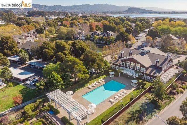 96 Bayside Ct, Richmond, CA 94804