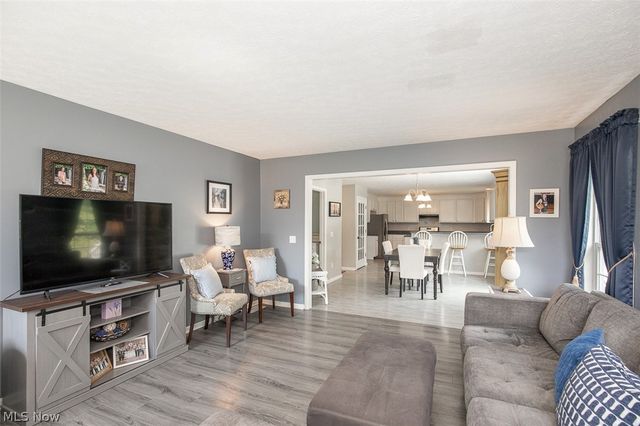 33316 Ambleside Drive, Avon Lake, OH 44012