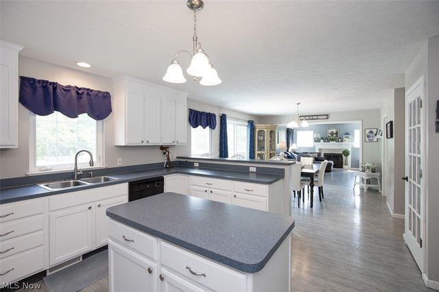 33316 Ambleside Drive, Avon Lake, OH 44012