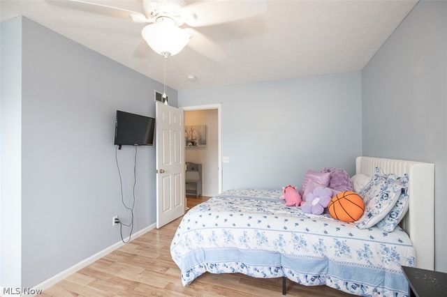 33316 Ambleside Drive, Avon Lake, OH 44012