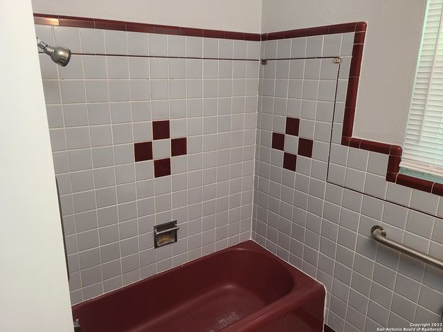 523 Trudell, San Antonio, TX 78213