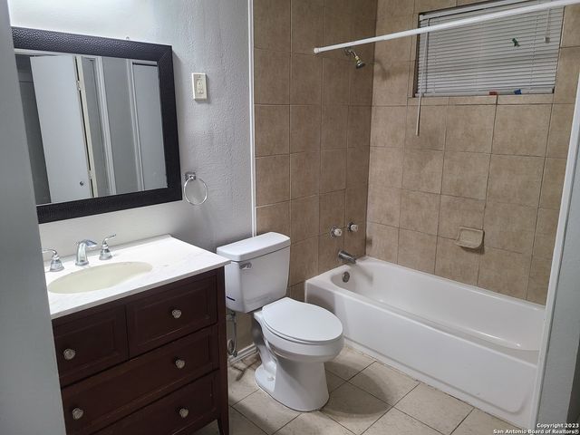523 Trudell, San Antonio, TX 78213