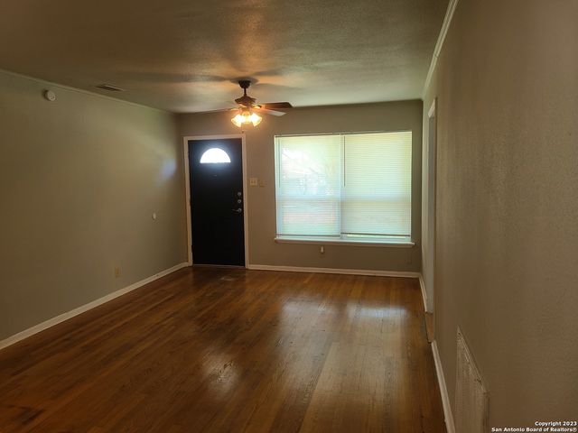 523 Trudell, San Antonio, TX 78213