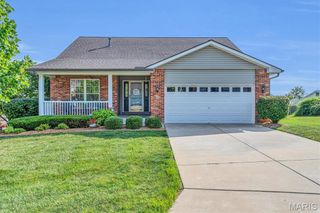 69 Bond Court, St Peters, MO 63376
