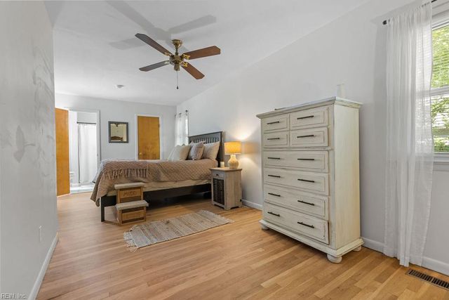 3248 Providence RD, Hayes, VA 23072