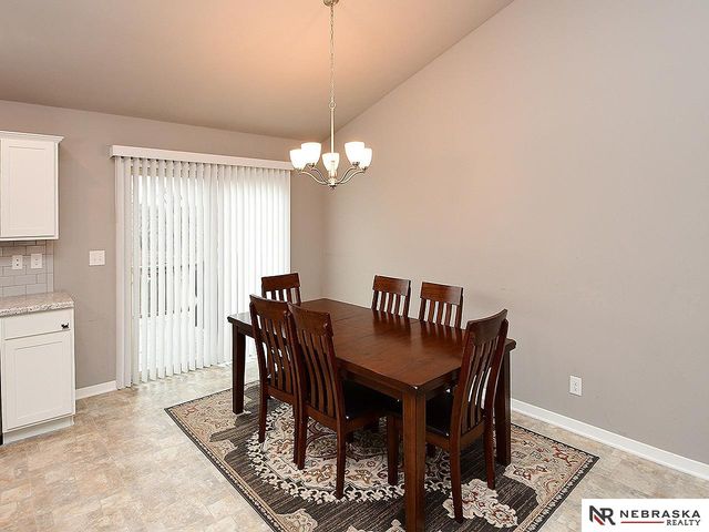 8025 N 84th Street, Omaha, NE 68122