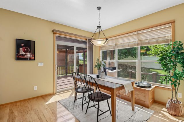 520 Crescent Lane, Norwalk, IA 50211