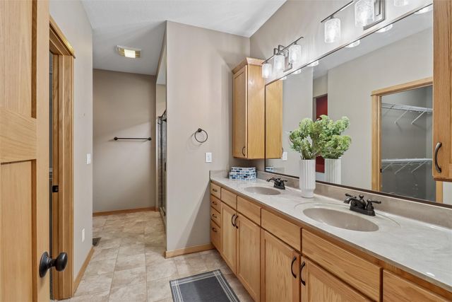 520 Crescent Lane, Norwalk, IA 50211