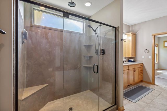520 Crescent Lane, Norwalk, IA 50211