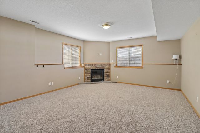 520 Crescent Lane, Norwalk, IA 50211