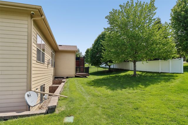 520 Crescent Lane, Norwalk, IA 50211