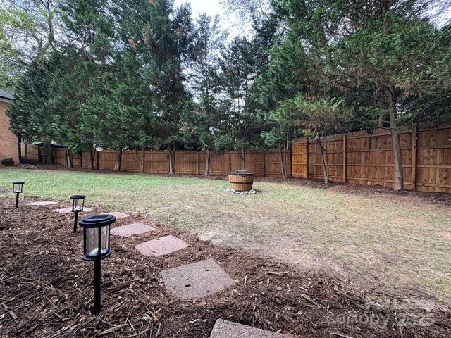 716 E Woodlawn Road, Charlotte, NC 28209