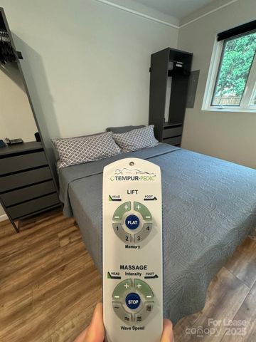 716 E Woodlawn Road, Charlotte, NC 28209