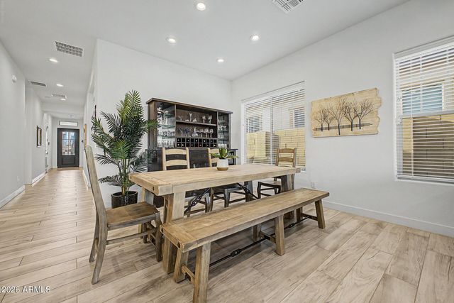 21641 N 59TH Street, Phoenix, AZ 85054